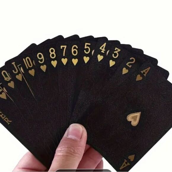 MYSTERIOUS BLACK PLAYING CARDS - Picture 1 of 2